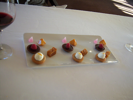 http://lh4.ggpht.com/_pjB8VgngwOQ/SUa6iDwVrFI/AAAAAAAAFJ8/RbYNO6-HKoE/100_4104.JPG