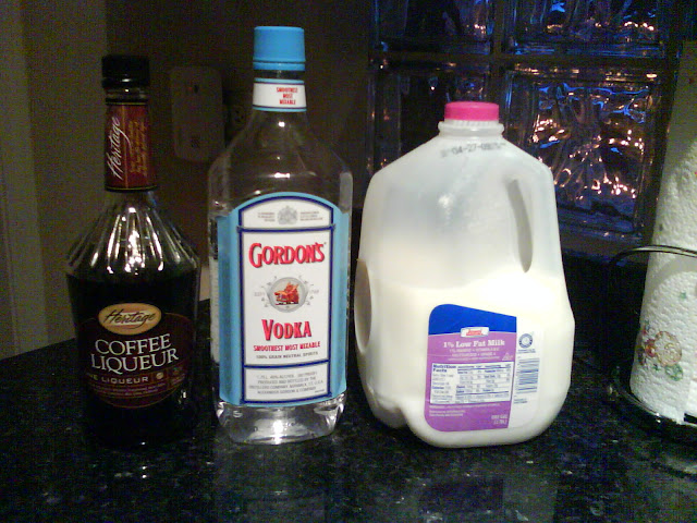 slim white russian drink cocktail ingredients mixers coffee liqueur low fat milk gallon gordon's vodka handle