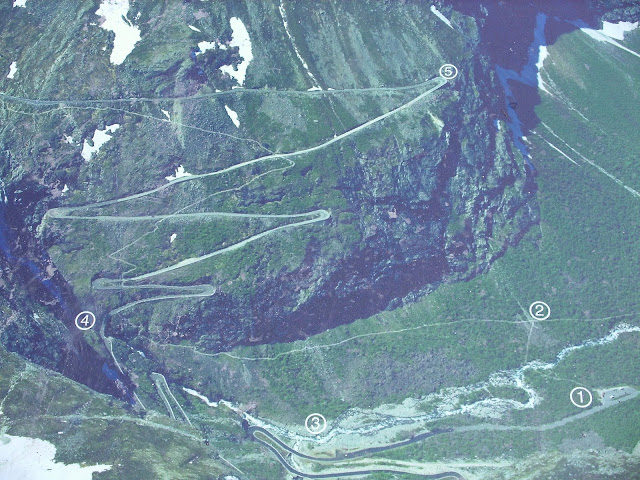 Norsko 114 Trollvegen.jpg