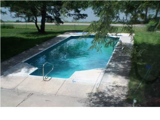 [lake house22[3].jpg]