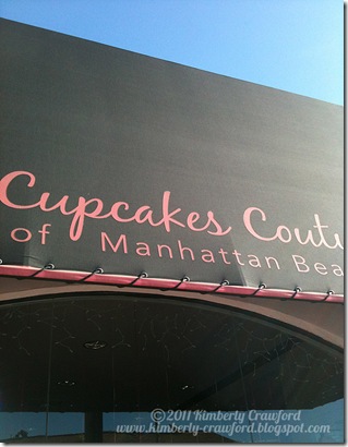 Cupcake Couture signage