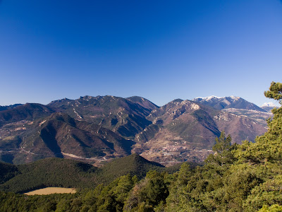 Rasos de Peguera, vall del riu de Peguera i Ensija