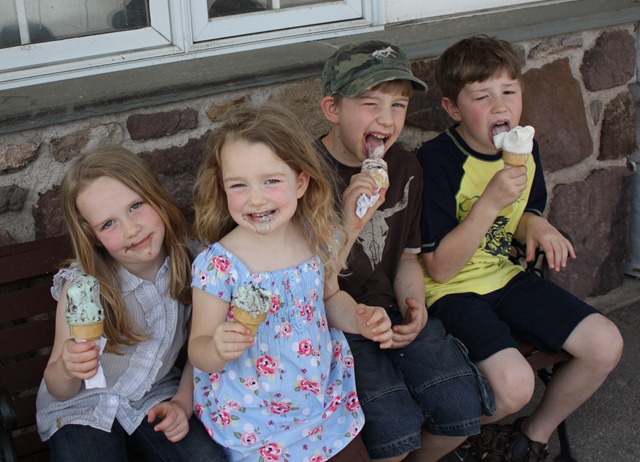 [2011 05 02_1051[5].jpg]