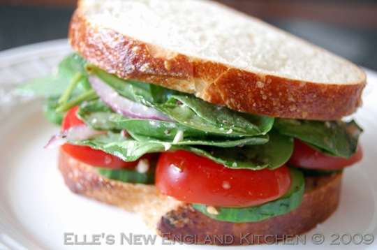 [greek-salad-sandwich[2].jpg]