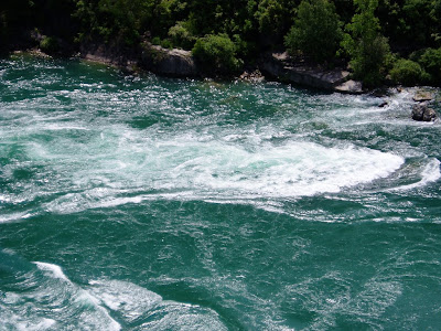 Whirlpools caused at the Bend