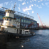 The tug boat that pushed the barge that pulled the Science Barge to Yonkers!
