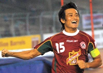 [Baichung_Bhutia[3].jpg]