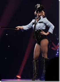 2284802_Britney-comeback1