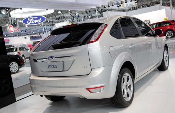 Ford lança o Focus Titanium