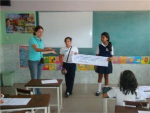 Estudiantes capitalinos se disputaron titulo por la mejor obra literaria