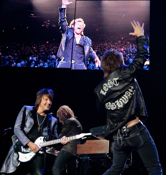 Rapidinhas: Ajude a montar o setlist do show da Bon Jovi no Youtube
