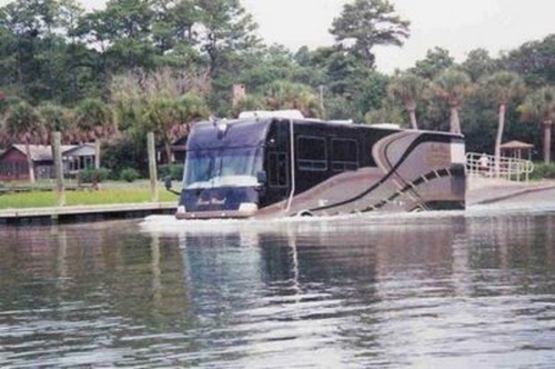 Amphibious Bus 009 Dubai’s Amphibious Wonder Bus