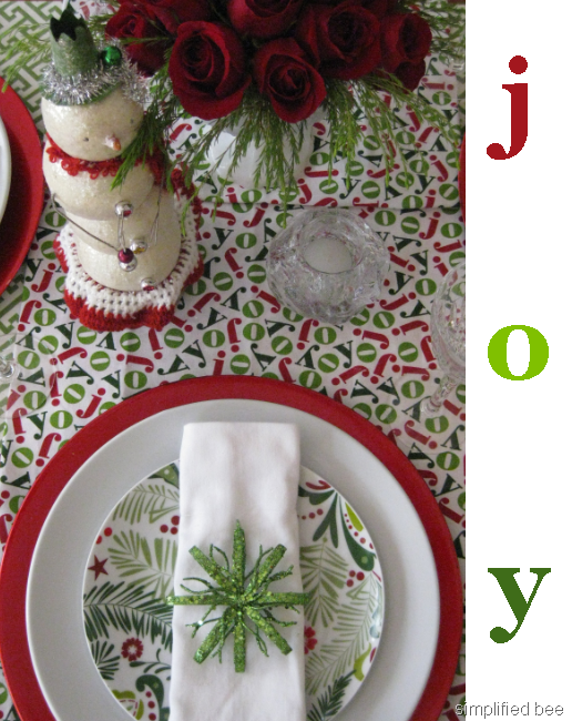 [elf modern christmas table red green design[6].png]