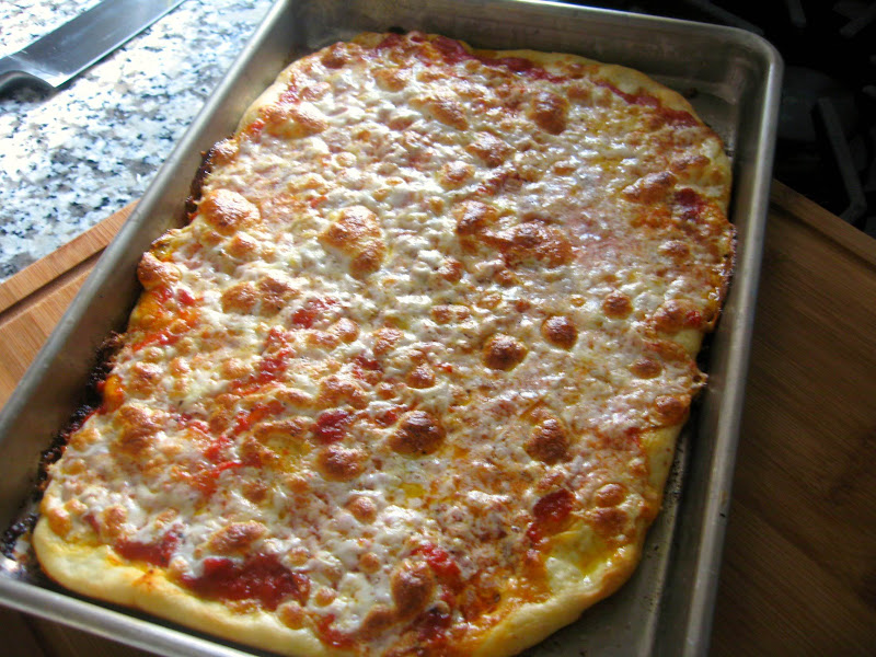 Making the Perfect Pizza at Home: Pizza Recipe
