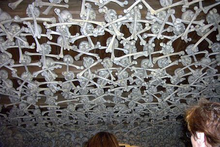 Ossuários ao redor do mundo