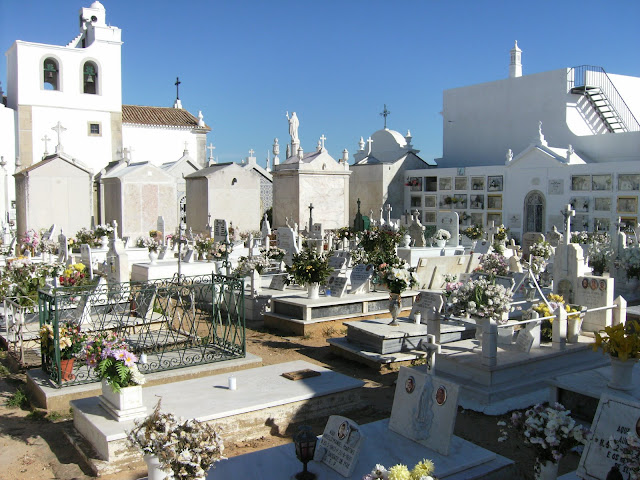 Graveyard at Fuzeta