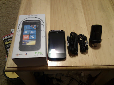 HTC Mozart 7 Windows Phone 7 un boxing part 2 HTC Mozart 7 Windows Phone 7 un boxing part 2