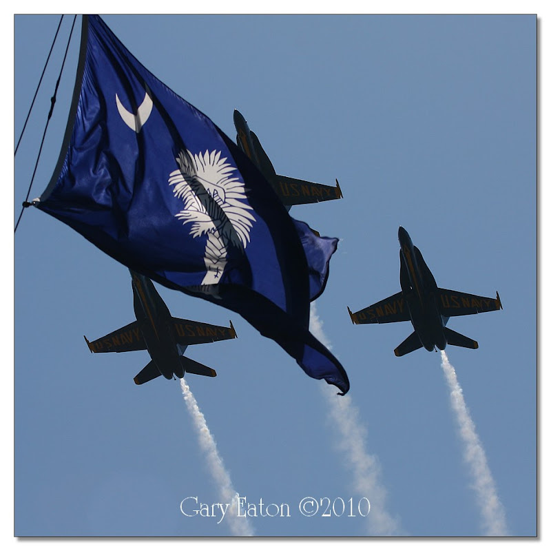 IMAGE: http://lh4.ggpht.com/_rSR7KcWAKvs/S8hzj8HANCI/AAAAAAAAE6I/GSTH0Hu2_oY/s800/IMG_9953.jpg