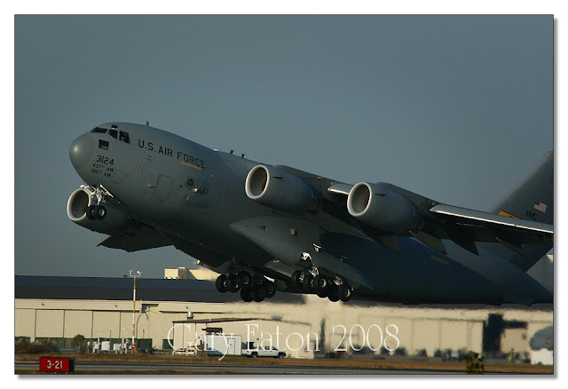 IMAGE: http://lh4.ggpht.com/_rSR7KcWAKvs/SUm0zAPWNzI/AAAAAAAADmg/RFfBN3LFEU8/s640/IMG_50617a.jpg