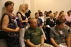 A standing-room-only session