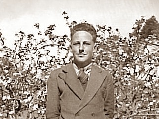 [Father young man[2].jpg]