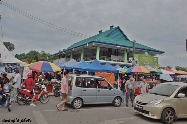 [PB0830033.jpg]
