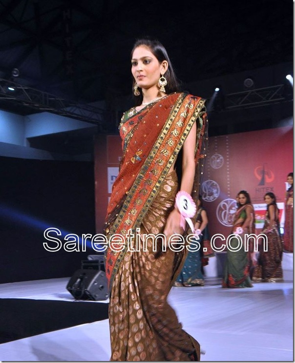 Maroon_Embellished_Designer_Saree