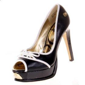 DEREON by Beyonce Speak Out Women Shoe Heels Patent Leather