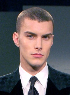 Tendencias en cortes y pelo corto 2010 - yometrosexual.com.ar