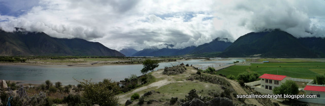panorama Nyingchi river confluence