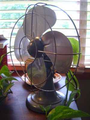 image of table fan
