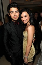 Demi Lovato Confirma ser novia de Joe Jonas