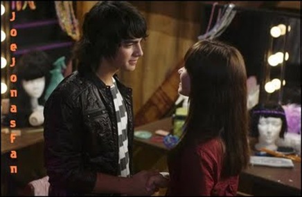 beso joe jonas y demi lovato beso joe jonas y demi lovato