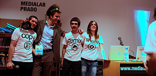 http://lh4.ggpht.com/_s3k9mn46wNQ/SfGta5JrBlI/AAAAAAAABYc/43UORXcI3s4/n%CC%83aaaa111.jpg