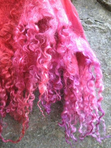 [Nuno-Poncho Detail 2[8].jpg]