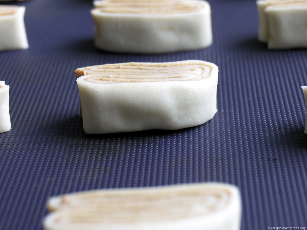 [Pameritas+hojaldre+praline+avellana 11[3].jpg]