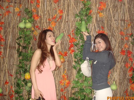  Maria Đinh Phương Ánh thả ngực tròn trịa