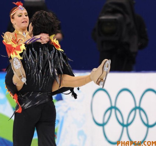 Olympic sex Russia's Jana Khokhlova and Sergei Novitski perform in the Ice<br />
Dance Free program at the Pacific Coliseum in Vancouver, during the 2010<br />
Winter Olympics on February 22, 2010. AFP PHOTO / YURI KADOBNOV (Photo<br />
credit should read YURI KADOBNOV/AFP/Getty Images)