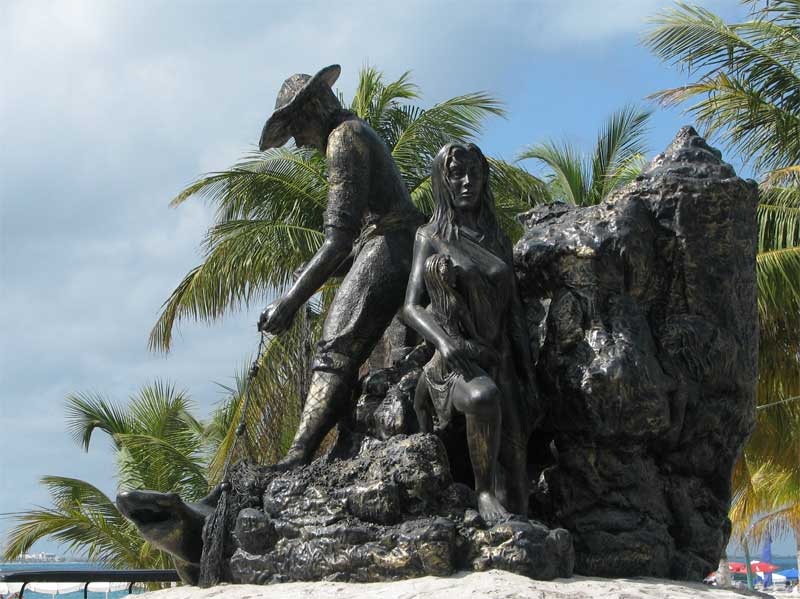 [IslaMujeres_TrafficCircleArt[7].jpg]