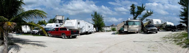[Xpu-Ha_LaPlayaCamp[6].jpg]