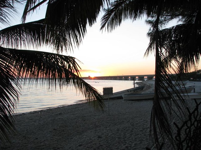 [IslaSunset2[4].jpg]