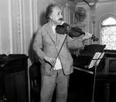 [Einstein0022.jpg]