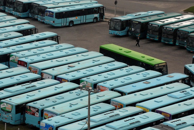 [bl_greve_onibus[5].jpg]