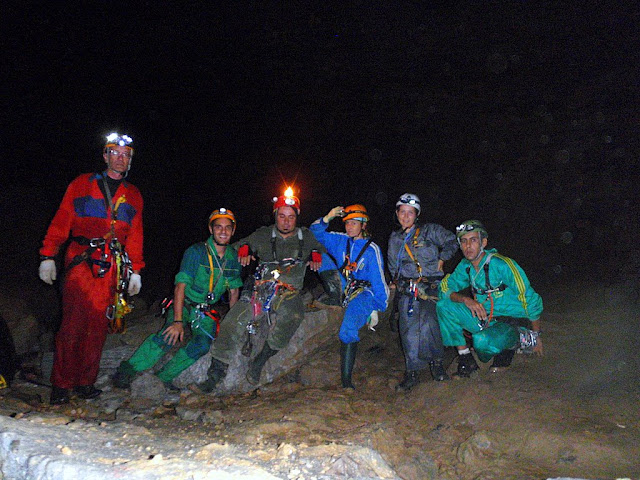 Foto del grupo. De izquierda a derecha: Julio, Joaquín, Pelu, Dulce, Mamen y Wali.