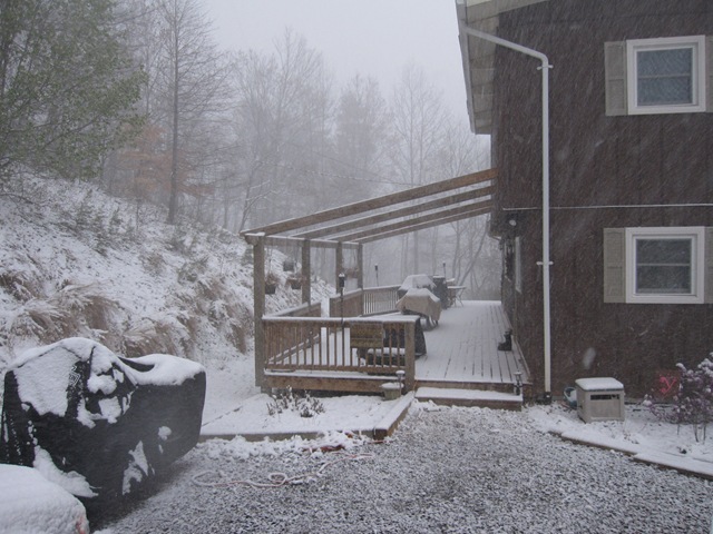 [AprilSno_040709 002[3].jpg]