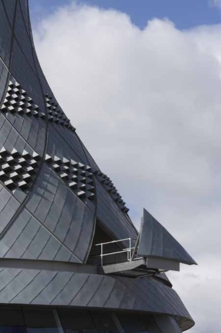 [edinburgh_airport_control_tower_23[4].jpg]