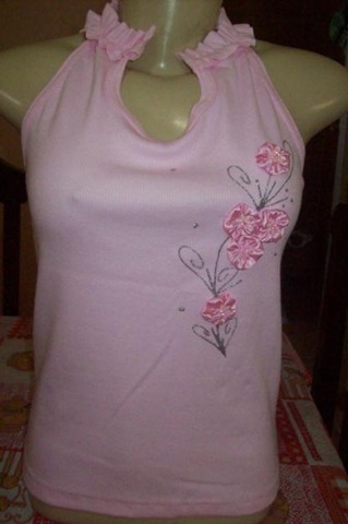 [1284060714_107436423_4-blusas-ribanas-com-fuxico-Compra-Venda-1284060714[4][2].jpg]