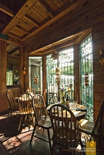 Cozy Dining at the Bay Window Area