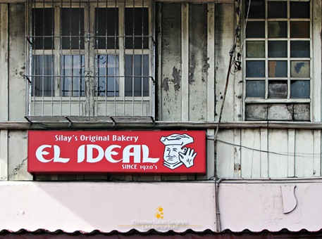El Ideal's New Signboard Contrasting with the Structure's Old Material