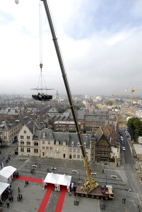 รูปภาพ Dinner in the Sky ภัตตาคารลอยฟ้า สวยและเสียวไปในตัว